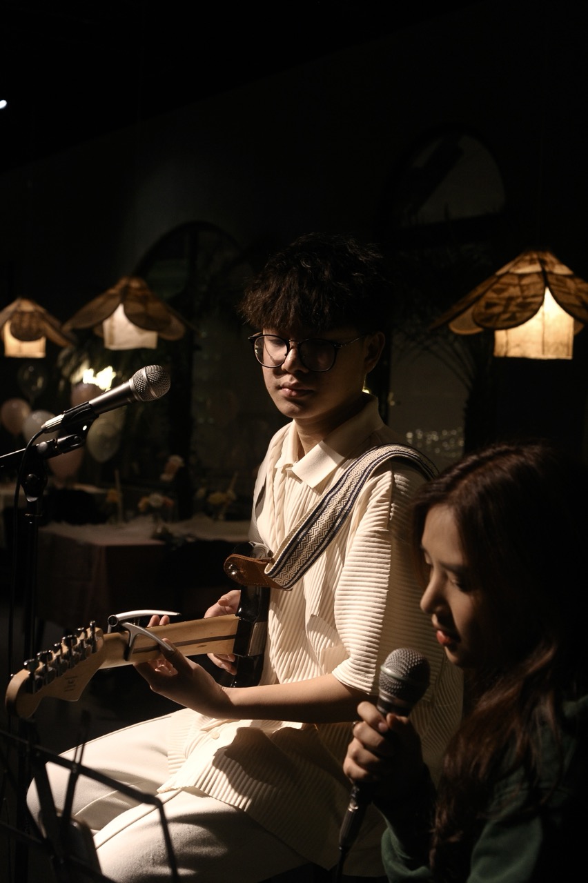 Live Music tại Lá Lốt