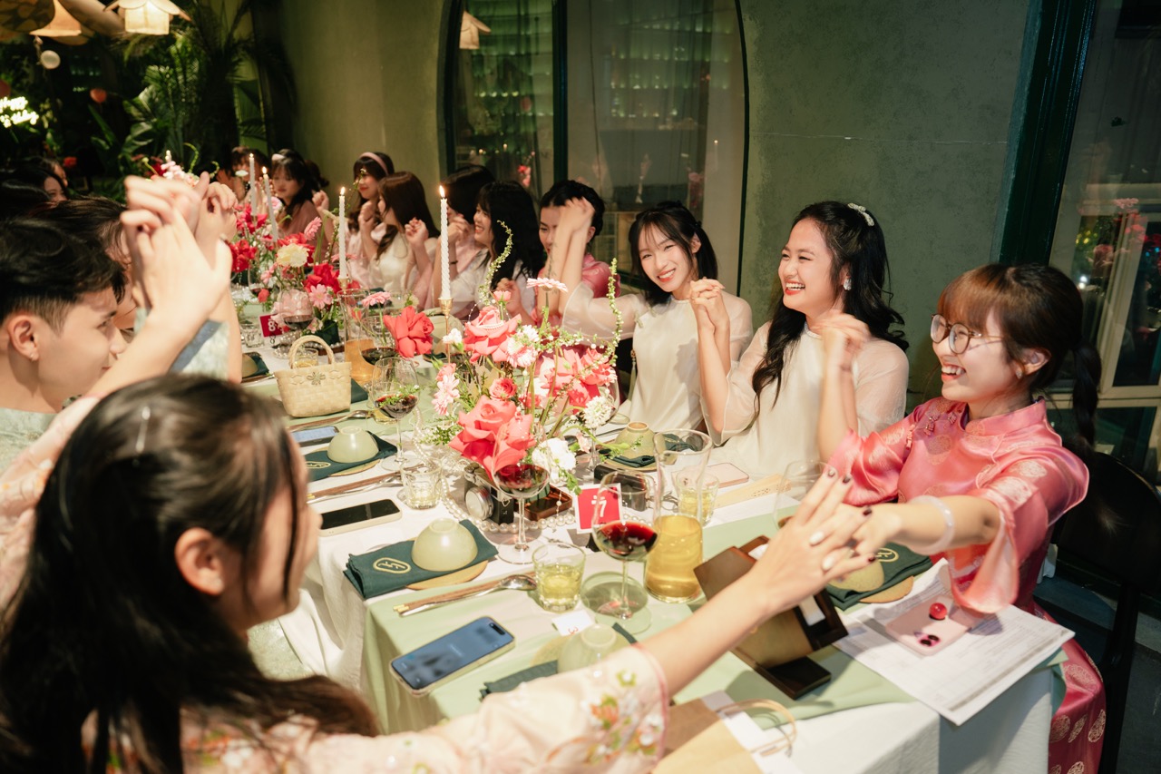 Không gian Lá Lốt