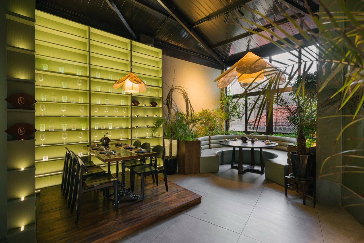 Không gian Lá Lốt