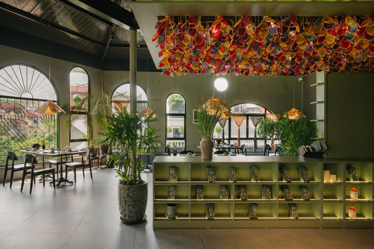 Không gian Lá Lốt