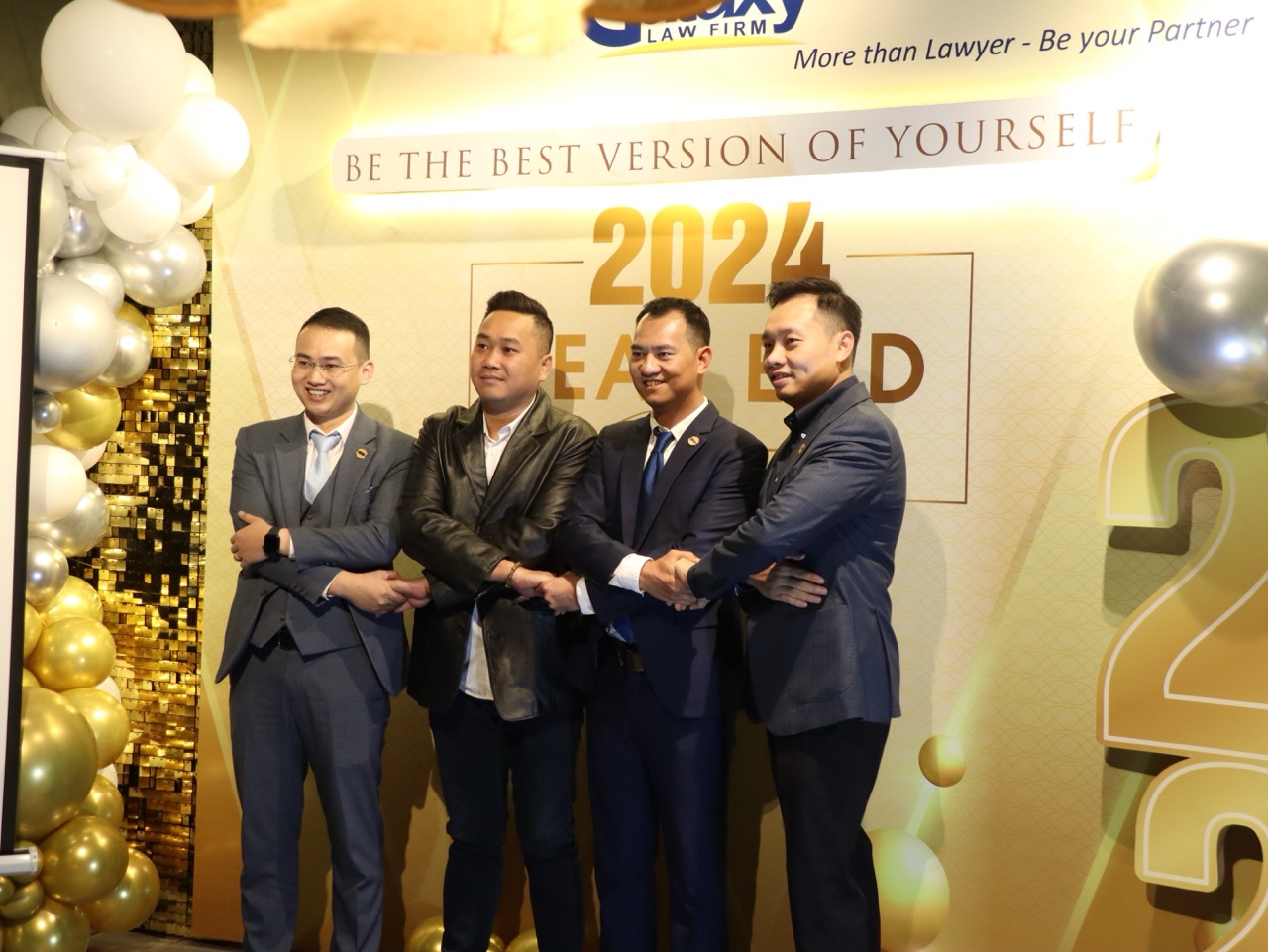 Không gian Lá Lốt