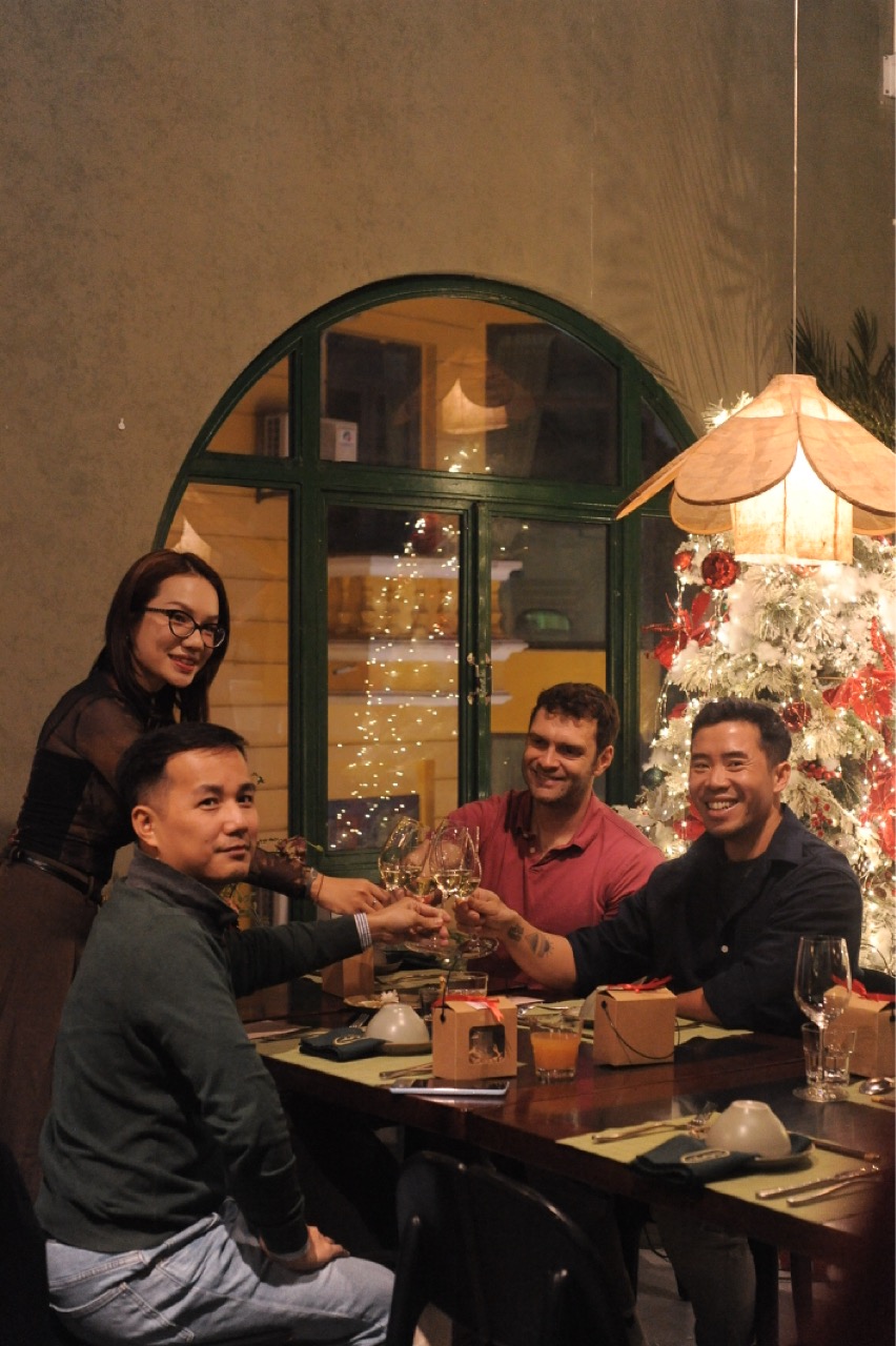 Không gian Lá Lốt